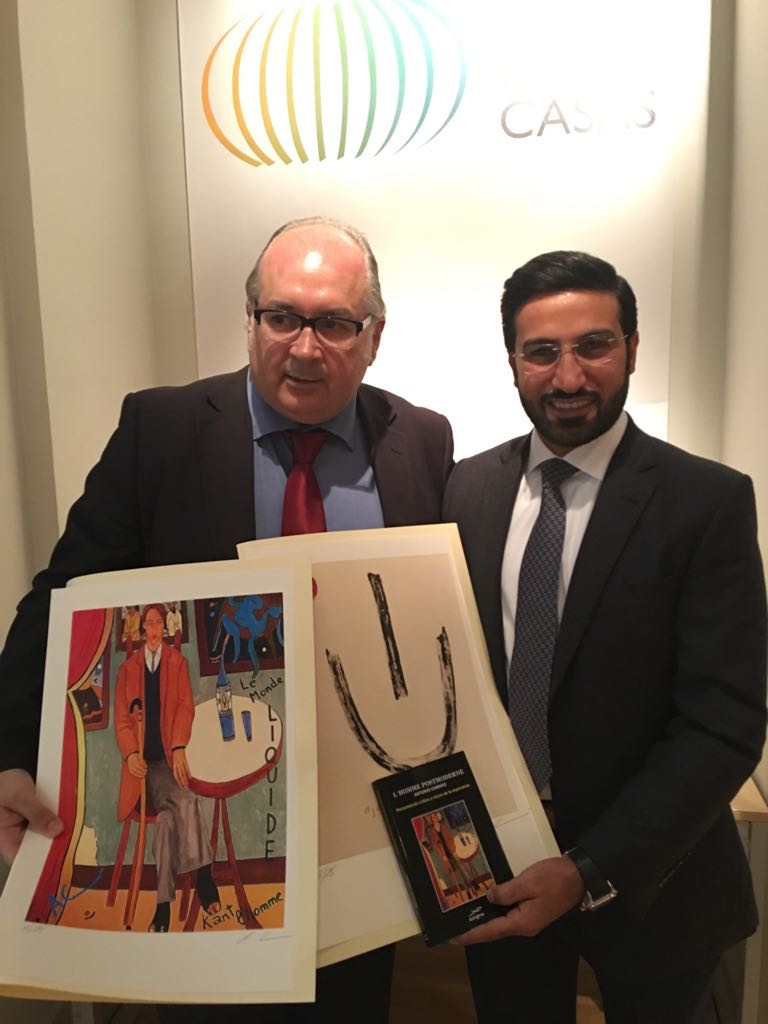 Entrega al Ministro Plenipotenciario de la Embajada de Qatar en España Jaber Al-Marri de litografías y libro Entrega al Ministro Plenipotenciario de la Embajada de Qatar en España Jaber Al-Marri de litografías y libro